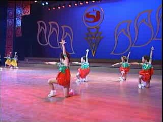 幼儿舞蹈《甜甜祖国大家园》很可爱的